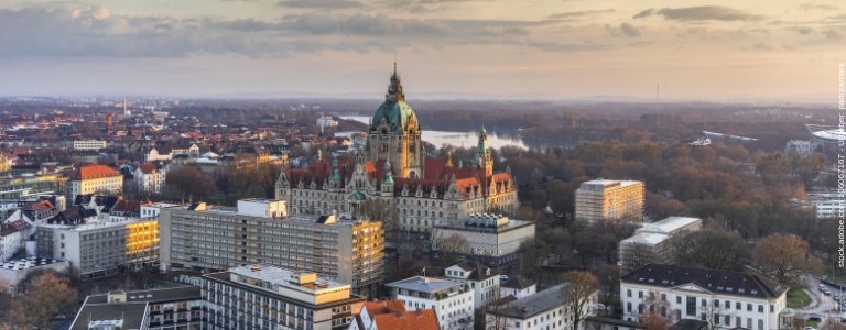 Buchen Sie jetzt Ihren Chauffeur- und Shuttle Service bei ACD Hannover.